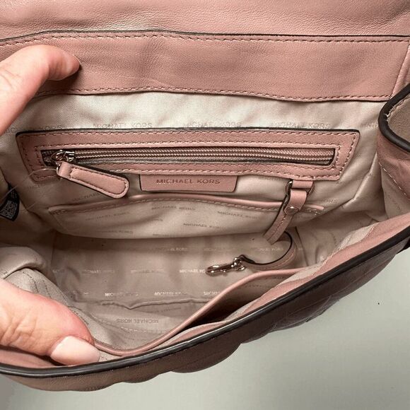 MICHAEL KORS Blush Whitney Quilted‎ Backpack - Picture 11 of 13